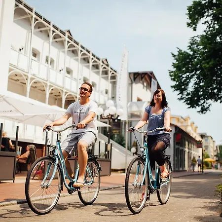 Ξενοδοχείο Akzent Residenz 4*